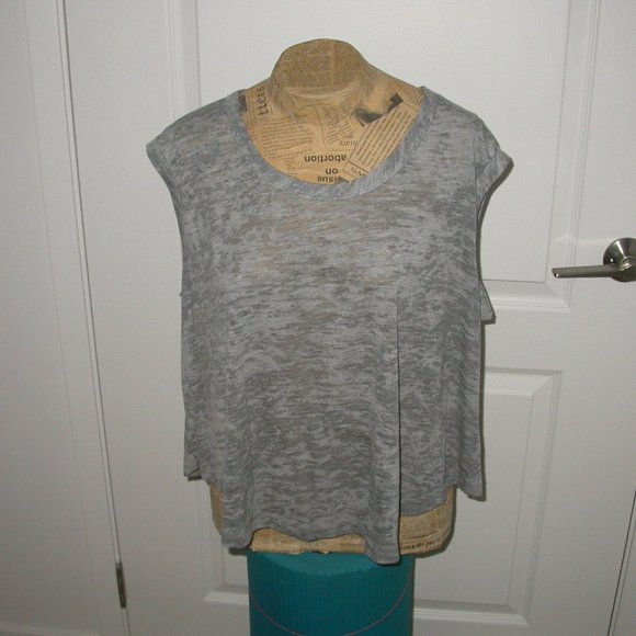 Light Grey Crop Top - Picture 4 of 4